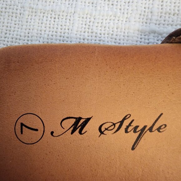 NWOT M Style Slip On Sandals Flat Heel Brown Faux Leather and Suede W - 7  A244 - Picture 10 of 12